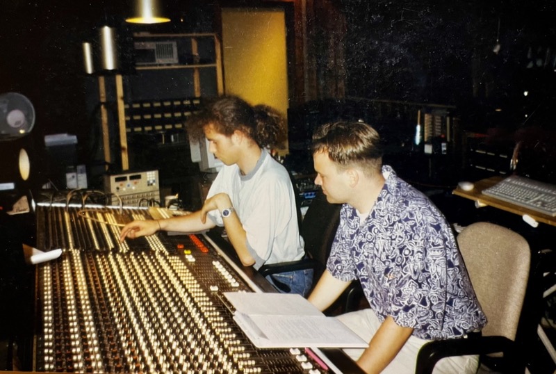 Christian Steiger am großen Pult der Calren Studios in March bei Freiburg, 1997